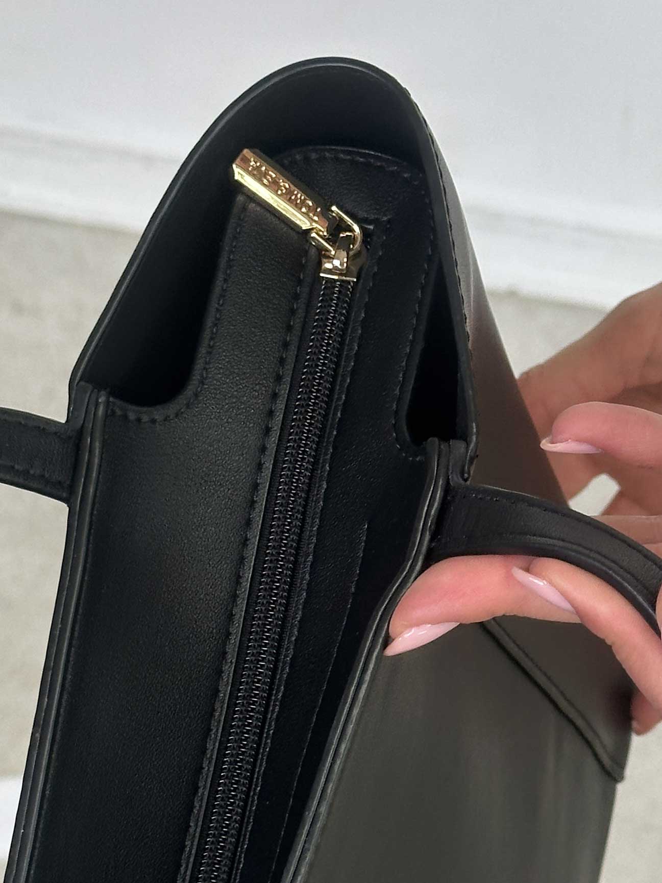 Tusnia - Shopper bag med lynlås lukning